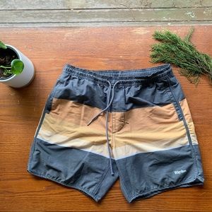 Men’s rhythm board shorts
